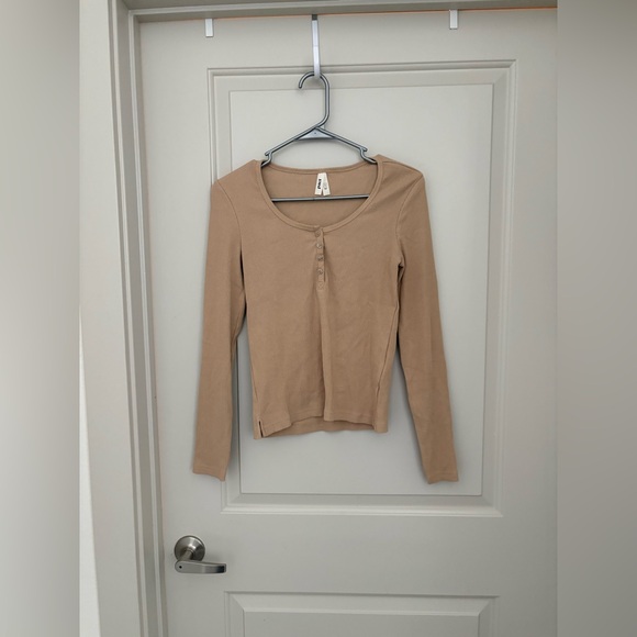 Pact Organic Cotton Ribbed Henley Long-Sleeve Top - Tan NWOT Size S - Picture 3 of 5